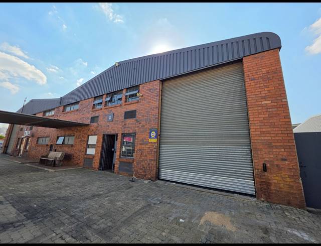 489M² WAREHOUSE TO LET IN CITY DEEP